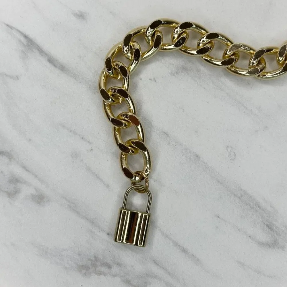 Chunky Gold Tone Chain Lock Charm Draped Belt One Size (OS) ✨